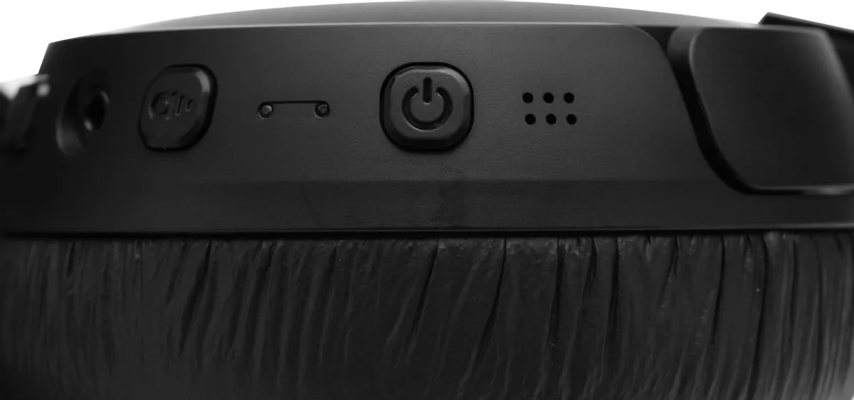 Беспроводные накладные наушники JBL Tune 670NC (JBLT670NCBLK) фото