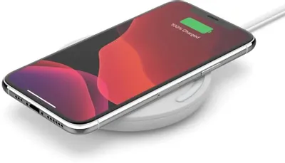 Беспроводное зарядное устройство Belkin 10W (WIA001btWH) фото
