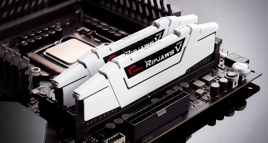 Оперативная память G.Skill RipJaws V DIMM DDR4 32 GB kit (2x16GB) 3600MHz (F4-3600C18D-32GVW) фото