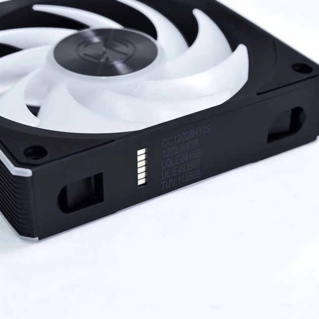 Вентилятор для корпуса Lian Li Uni Fan CL120 Wireless 3-pack Black (G99.12CL1W3B.00) фото
