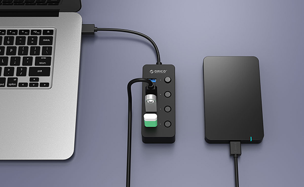 картинка USB Хаб ORICO W9PH4-U3-V1-BK-BP <USB3.0x4, Cable 30cm, ON/OFF кнопка, 110*46*24mm, BLACK> от магазина itmag.kz