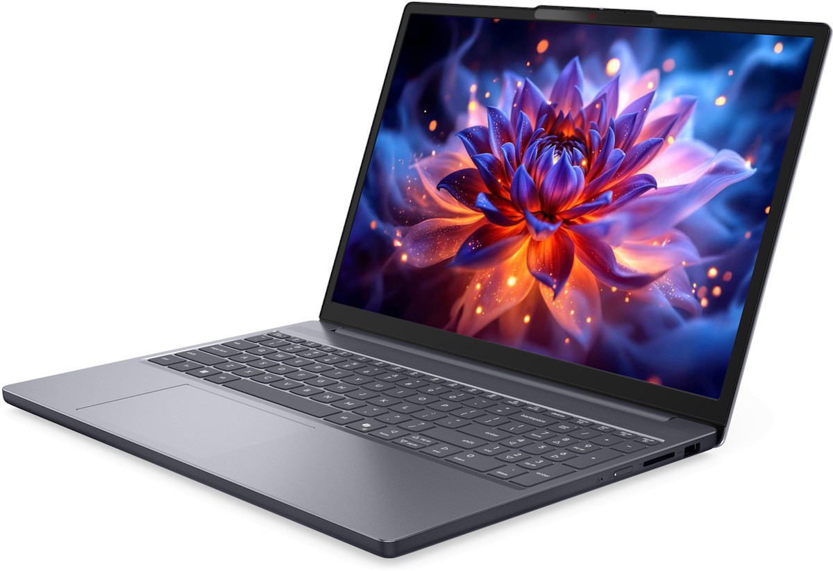 Ноутбук Lenovo IdeaPad Slim 3 15IPH11 (83UR002ARK) фото