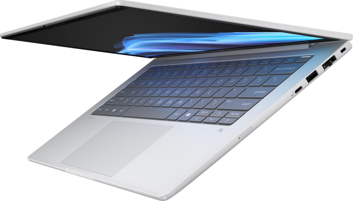 Ноутбук HP EliteBook 8 G1i 14 AI (A37K4ET) фото